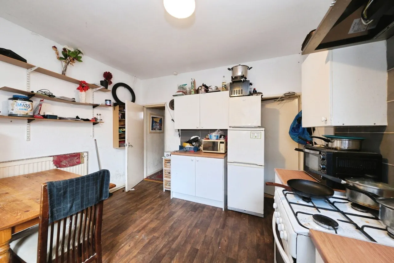 Myrtle Avenue, Nottingham, NG7, photo 4