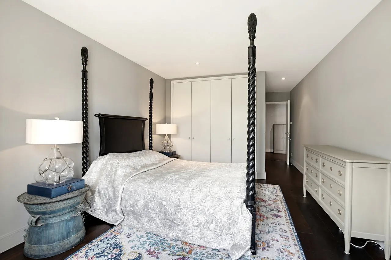 Hereford Road, London, W2, photo 12