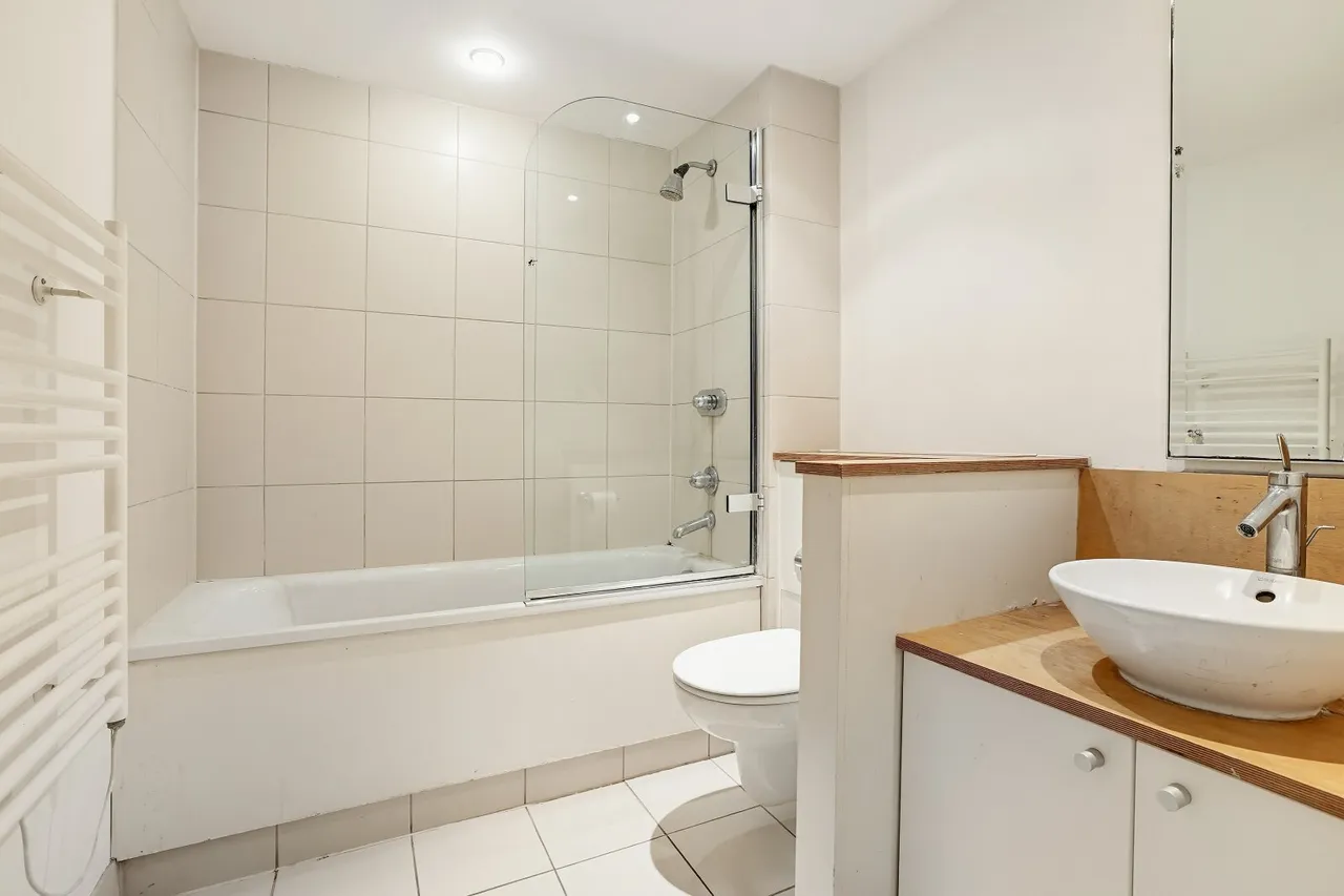 Hereford Road, London, W2, photo 11