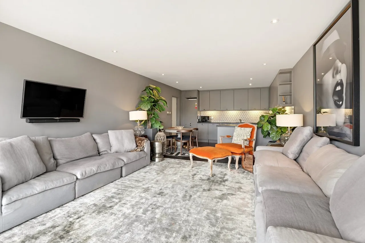 Hereford Road, London, W2, photo 6