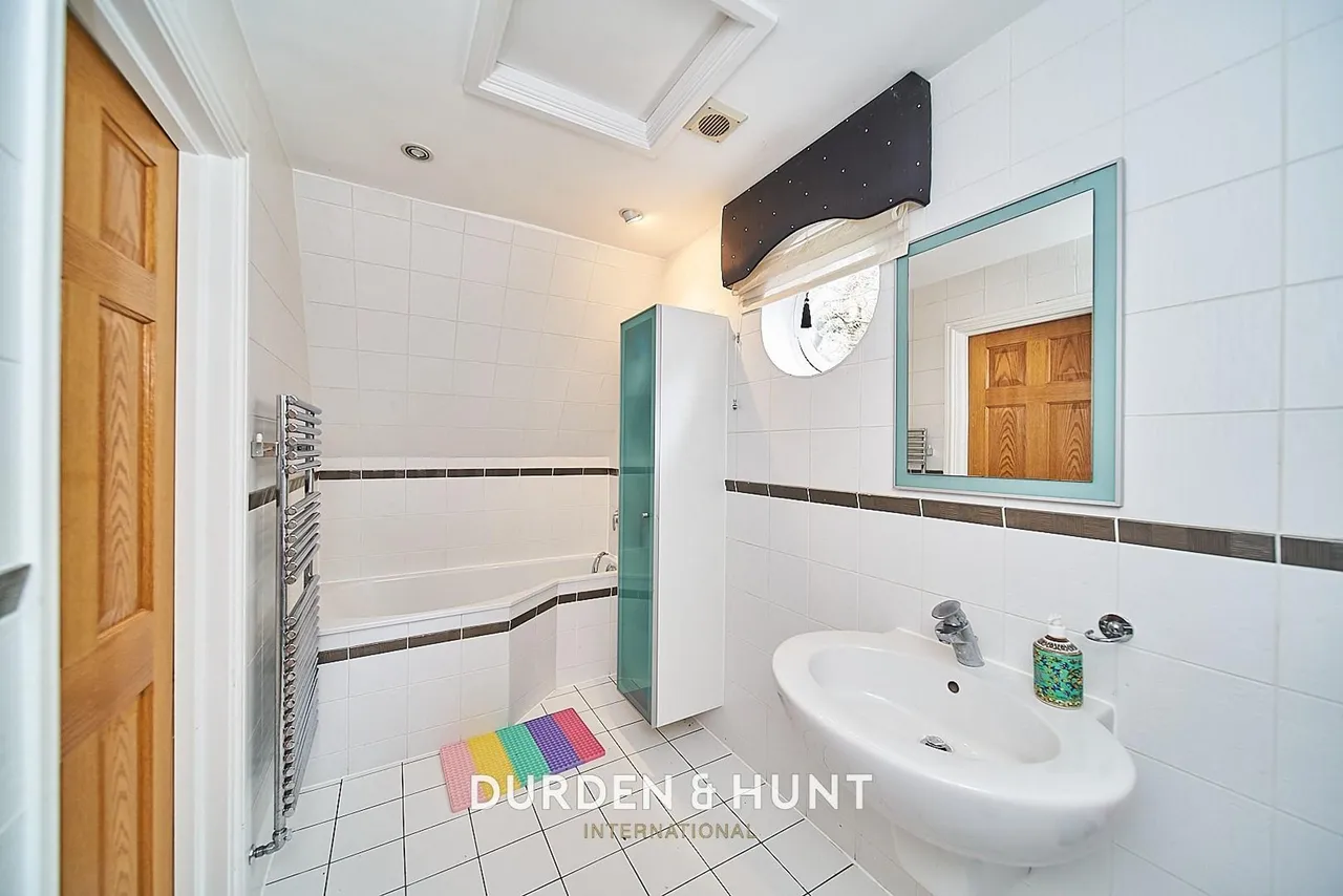 Nursery Road, Loughton, IG10, photo 32