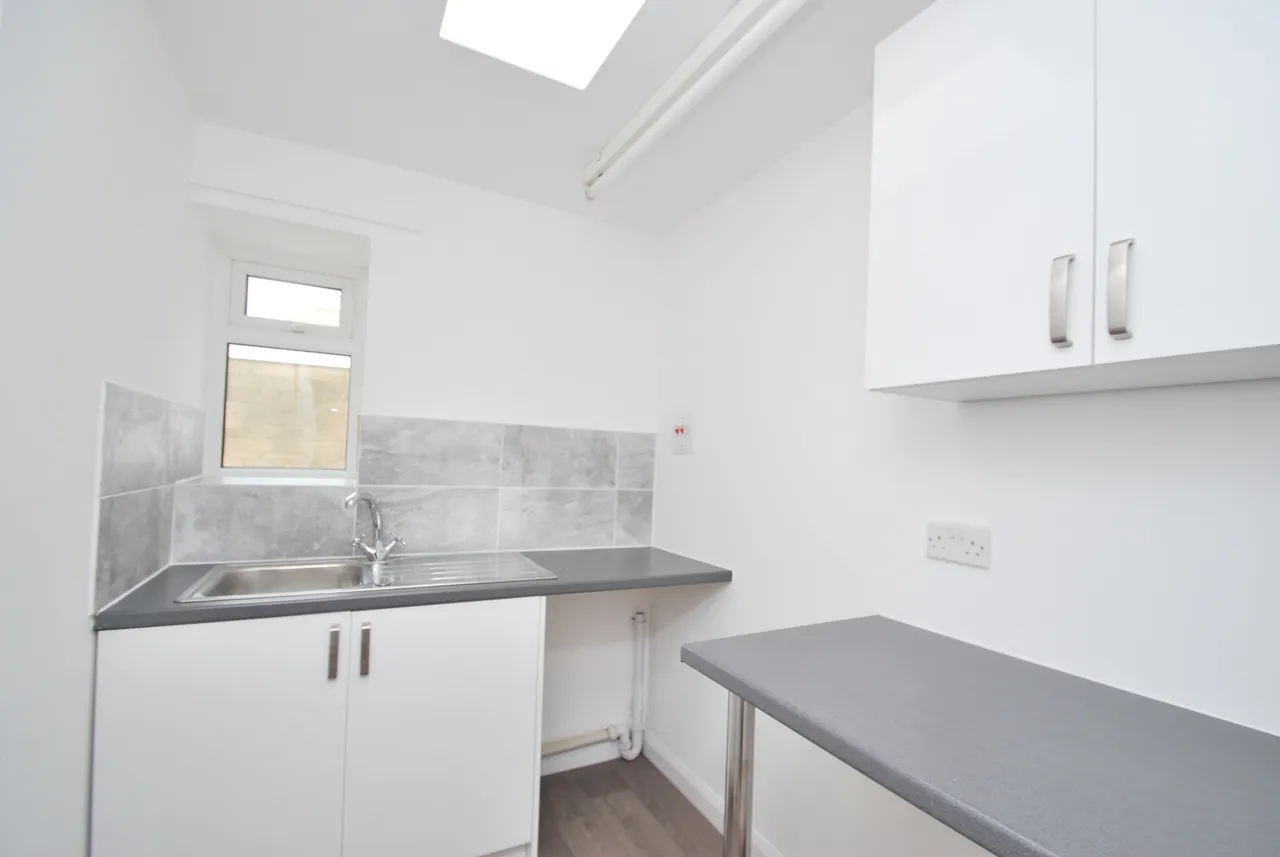Meadow Park, BA1, photo 7