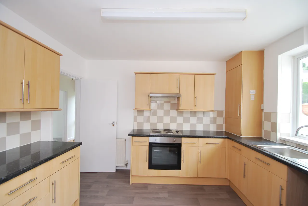 Meadow Park, BA1, photo 16