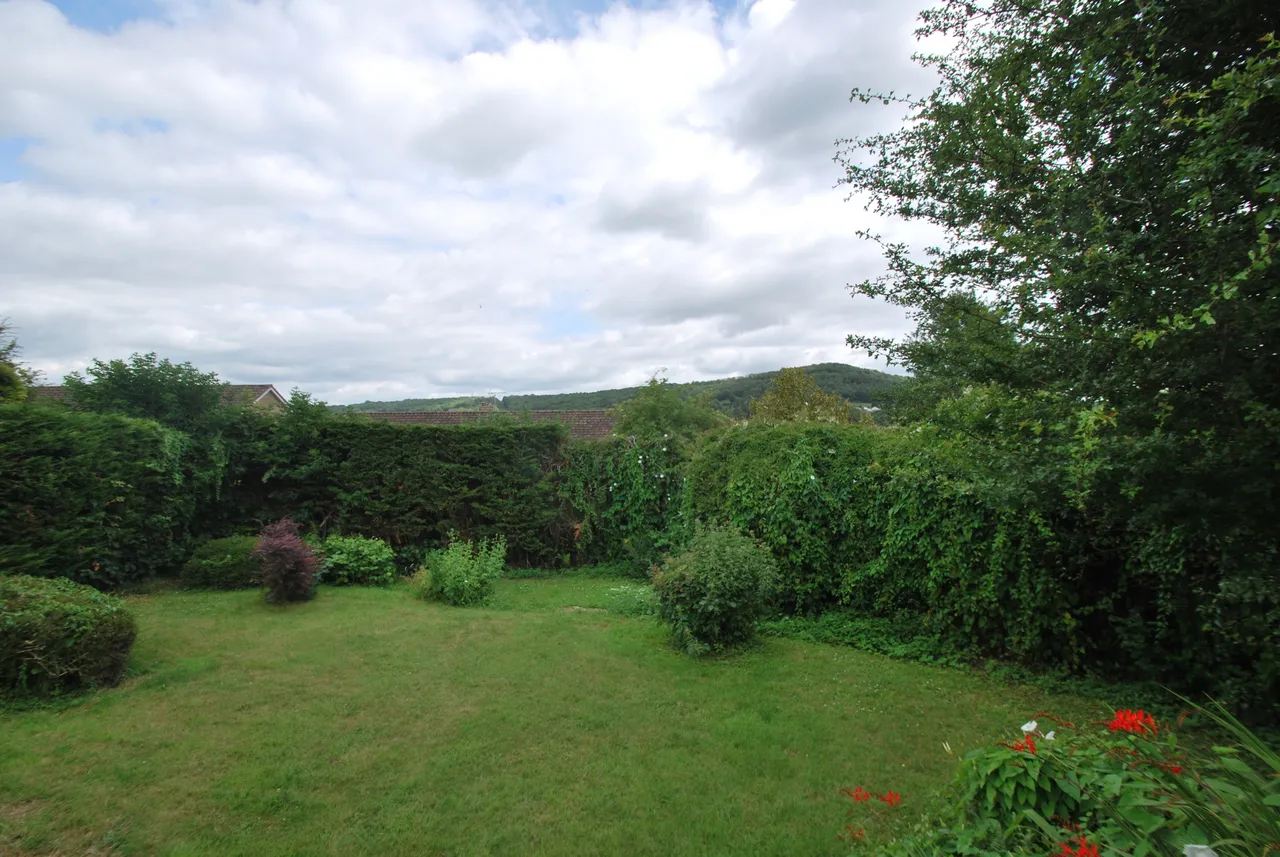 Meadow Park, BA1, photo 4