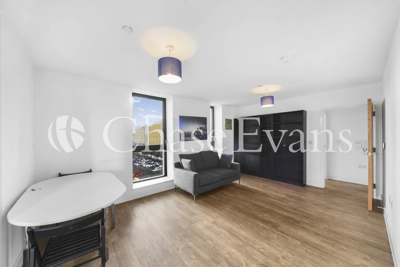 Connaught Heights, 2 Agnes George Walk, Royal Docks, London, E16, photo 3