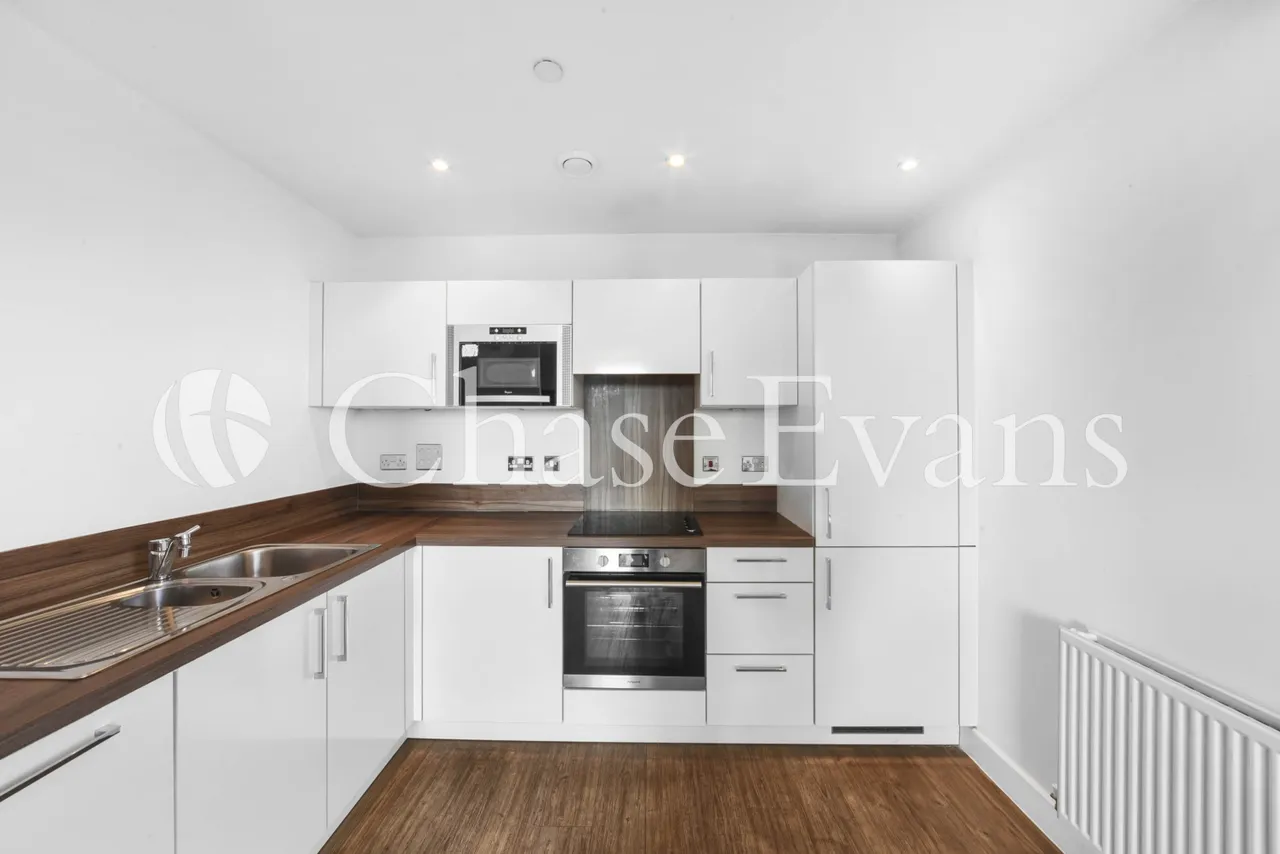 Connaught Heights, 2 Agnes George Walk, Royal Docks, London, E16, photo 2