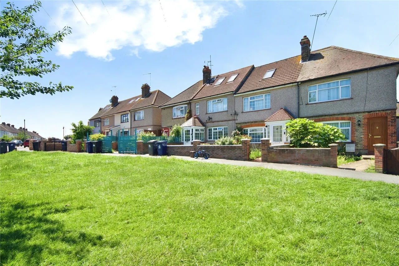 Clitterhouse Road, London, NW2, photo 22