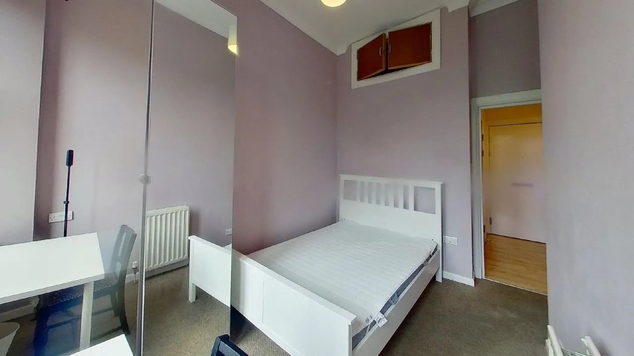 Dumbarton Road, Partick, G11, photo 7