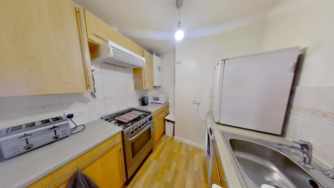 Dumbarton Road, Partick, G11, photo 4