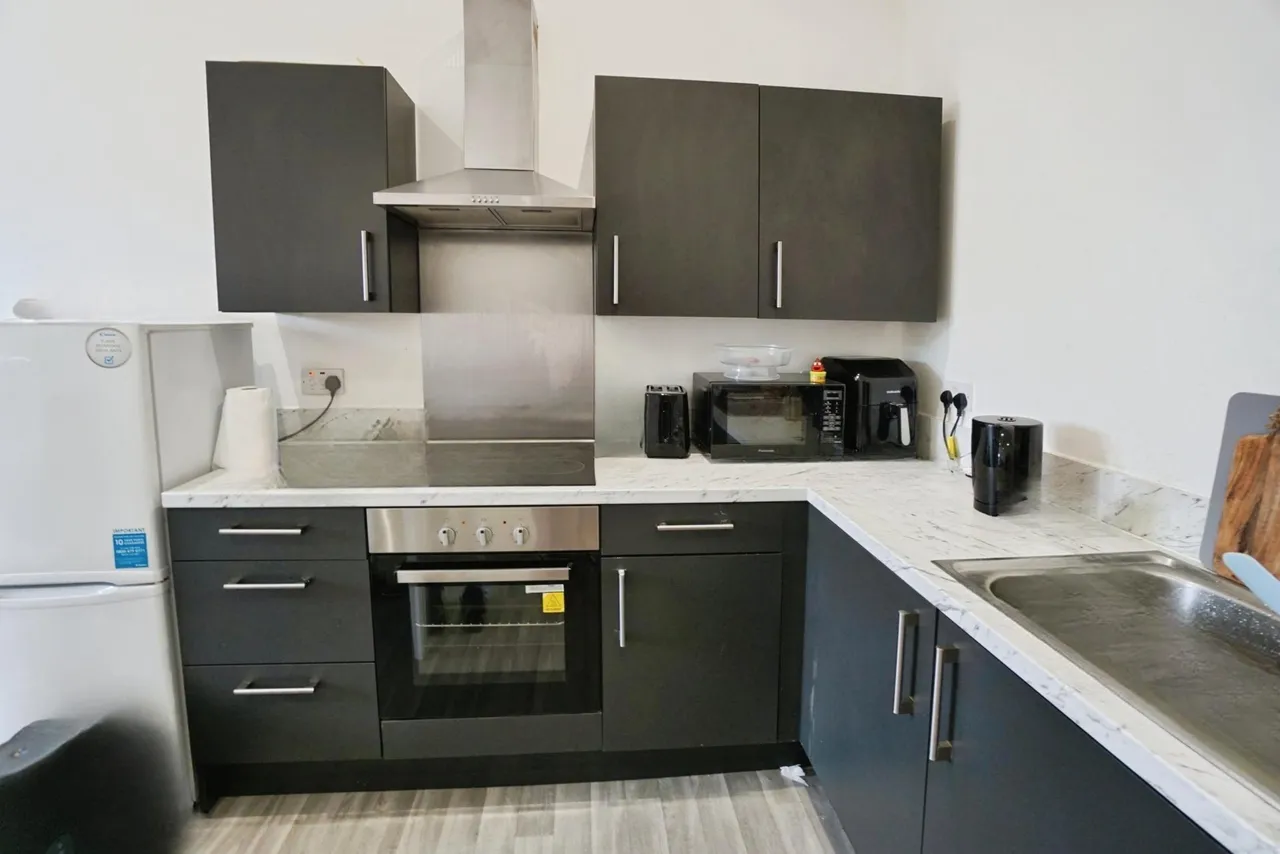 1 bed flat for sale, Dudley Road, Brierley Hill, DY5