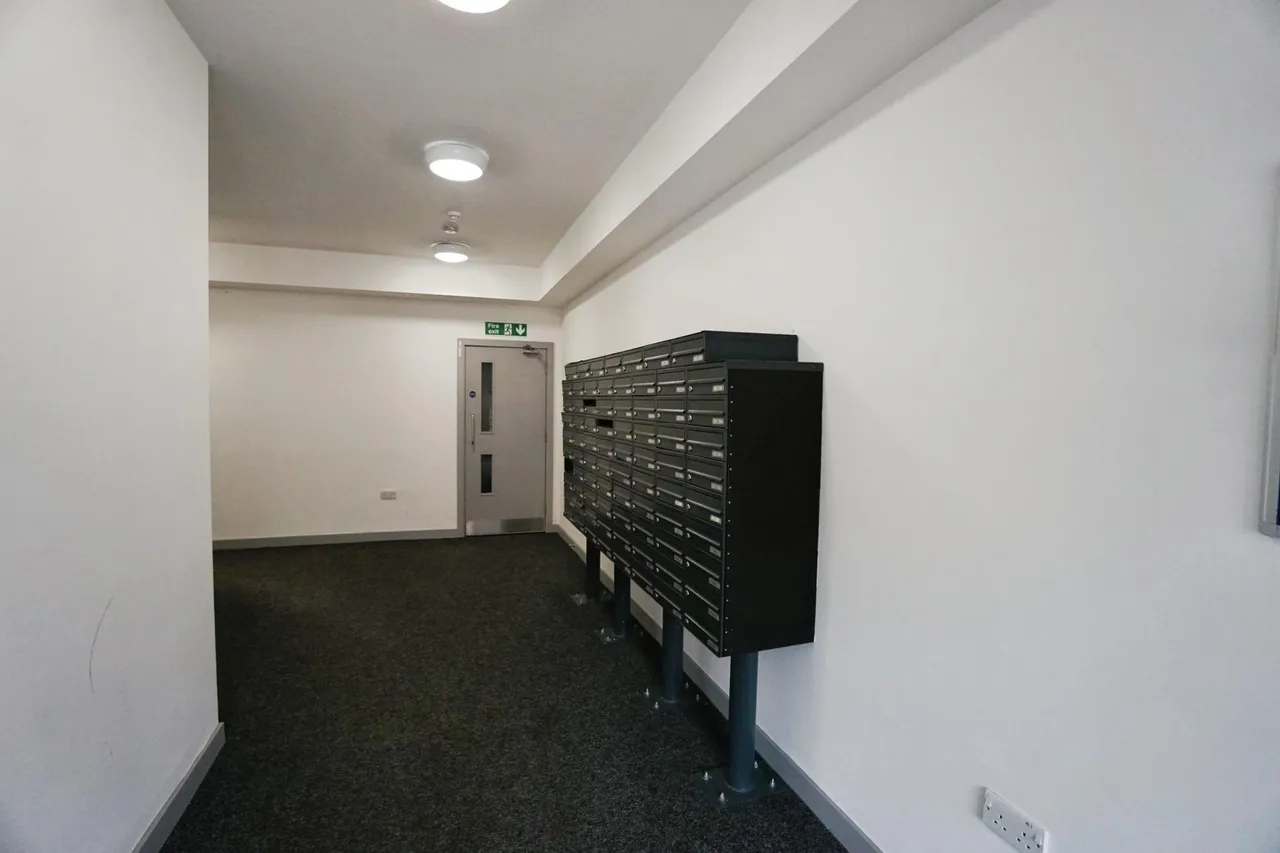 Dudley Road, Brierley Hill, DY5, photo 6