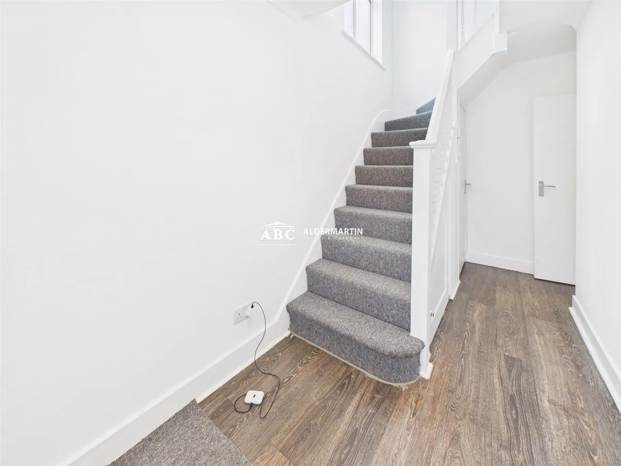 Farm Road, Edgware, photo 8