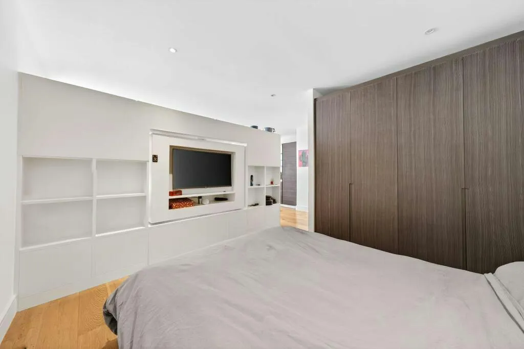 Clapham Road, London, SW9, photo 14