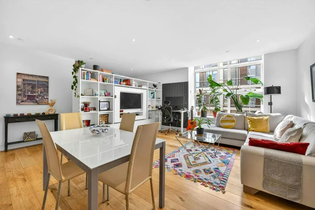 Clapham Road, London, SW9, photo 4