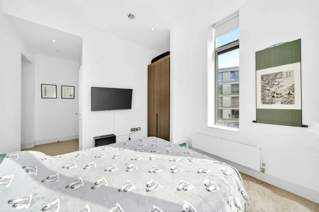 Clapham Road, London, SW9, photo 6