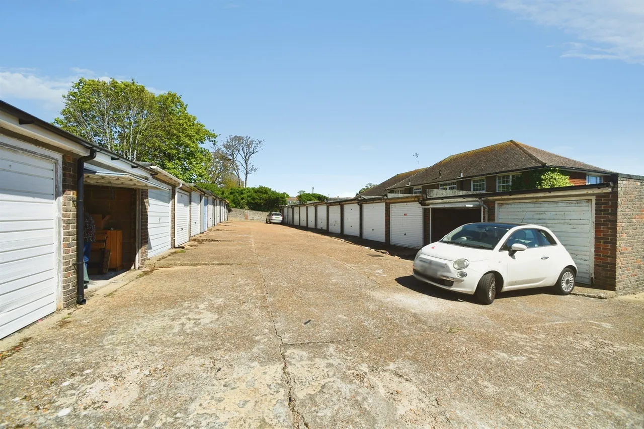 Prince Regents Close, Brighton, BN2, photo 7