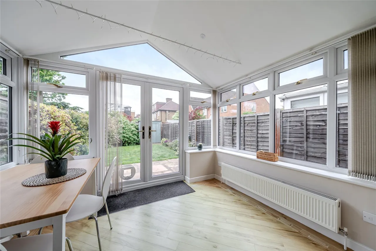 Vicarage Court, Priory Close, Beckenham, BR3, photo 5