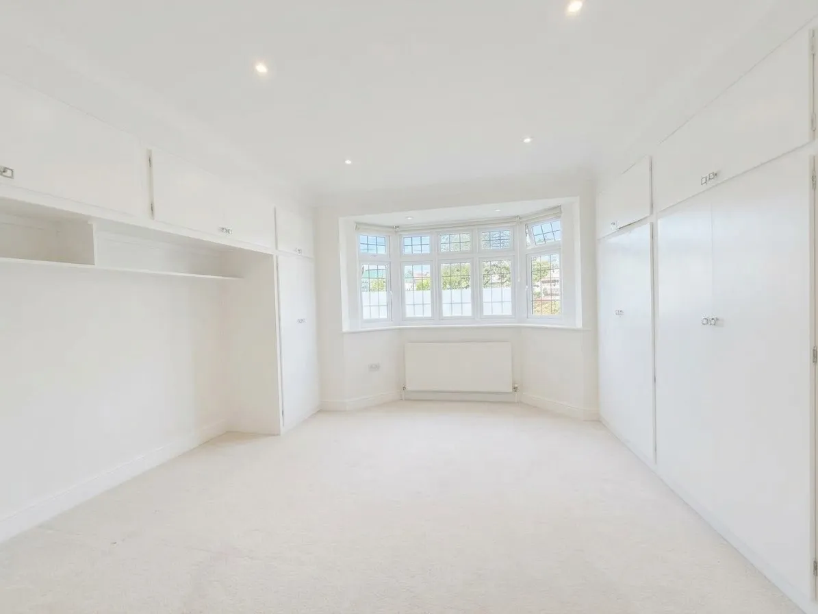 Friars Avenue, N20, photo 8