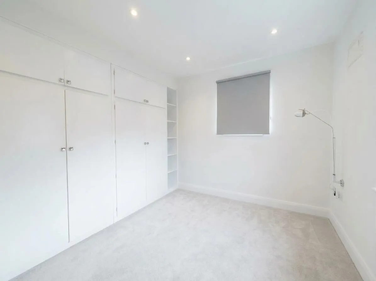 Friars Avenue, N20, photo 6