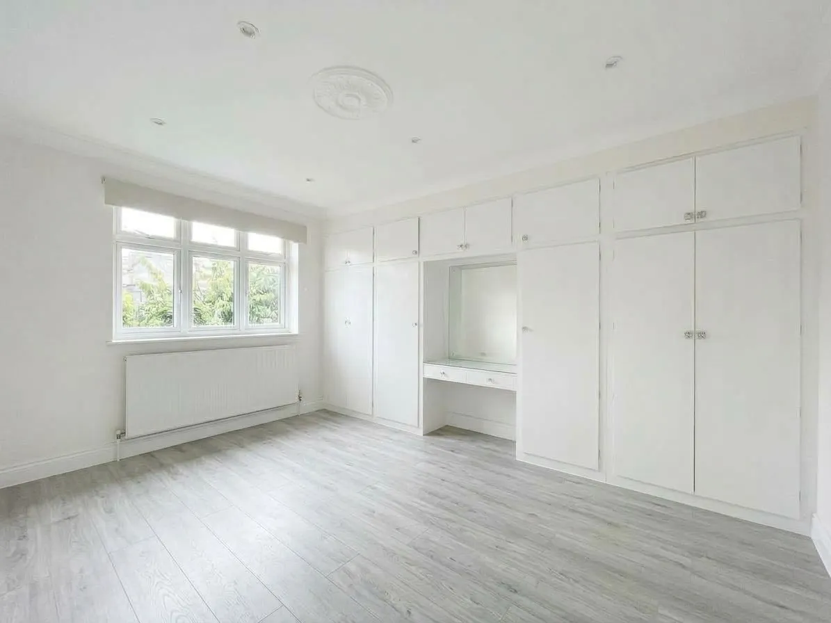 Friars Avenue, N20, photo 7