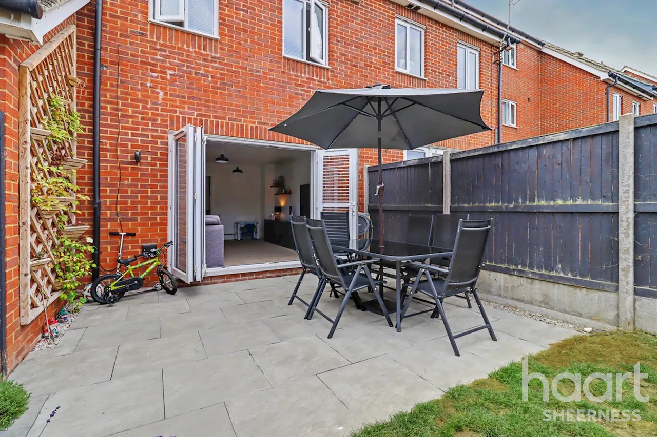 Hazel Avenue, Minster, ME12, photo 17