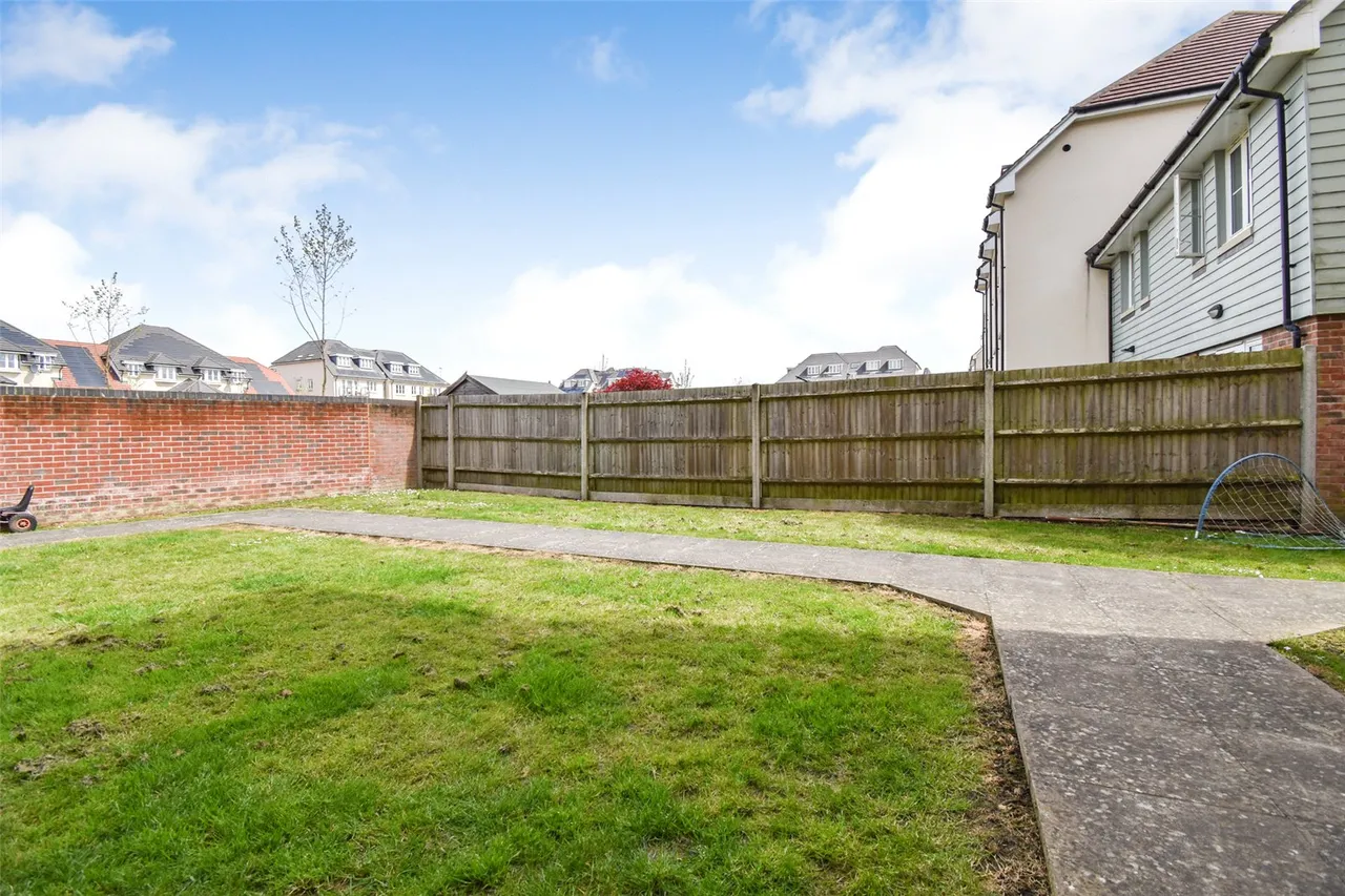 Coppice Square, Aldershot, Hampshire, GU12 4GD, photo 15