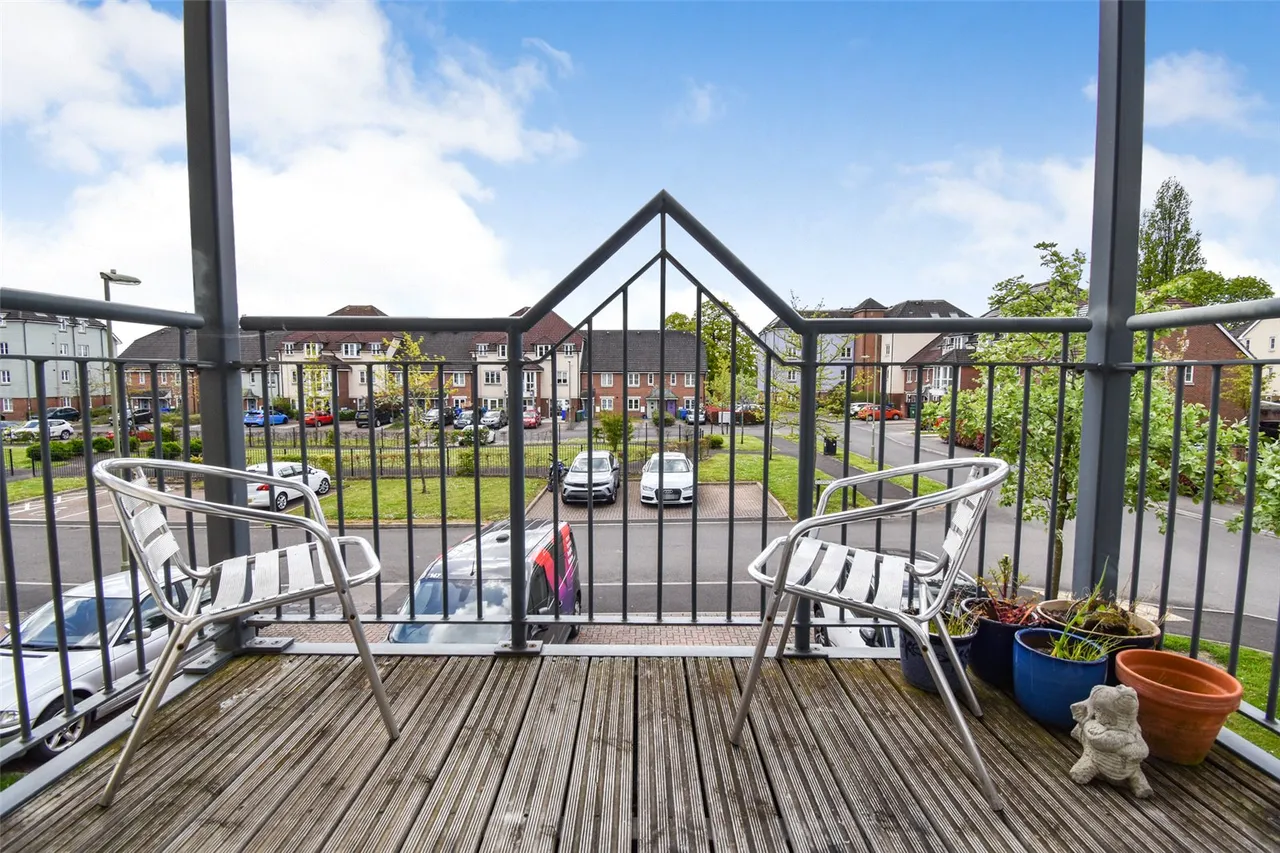 Coppice Square, Aldershot, Hampshire, GU12 4GD, photo 6