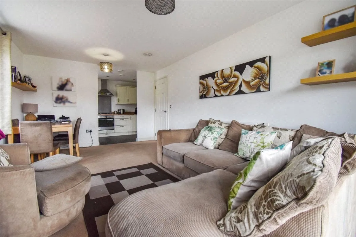 Coppice Square, Aldershot, Hampshire, GU12 4GD, photo 9