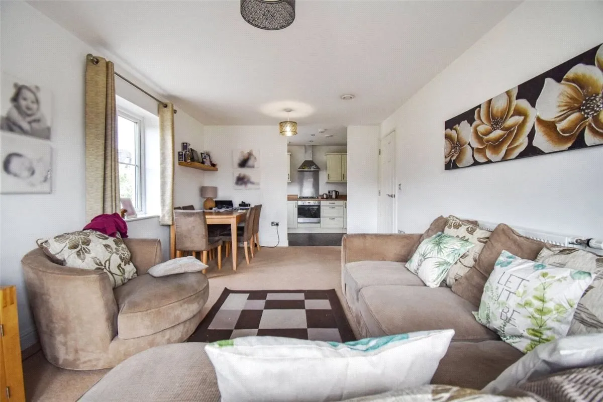 Coppice Square, Aldershot, Hampshire, GU12 4GD, photo 2