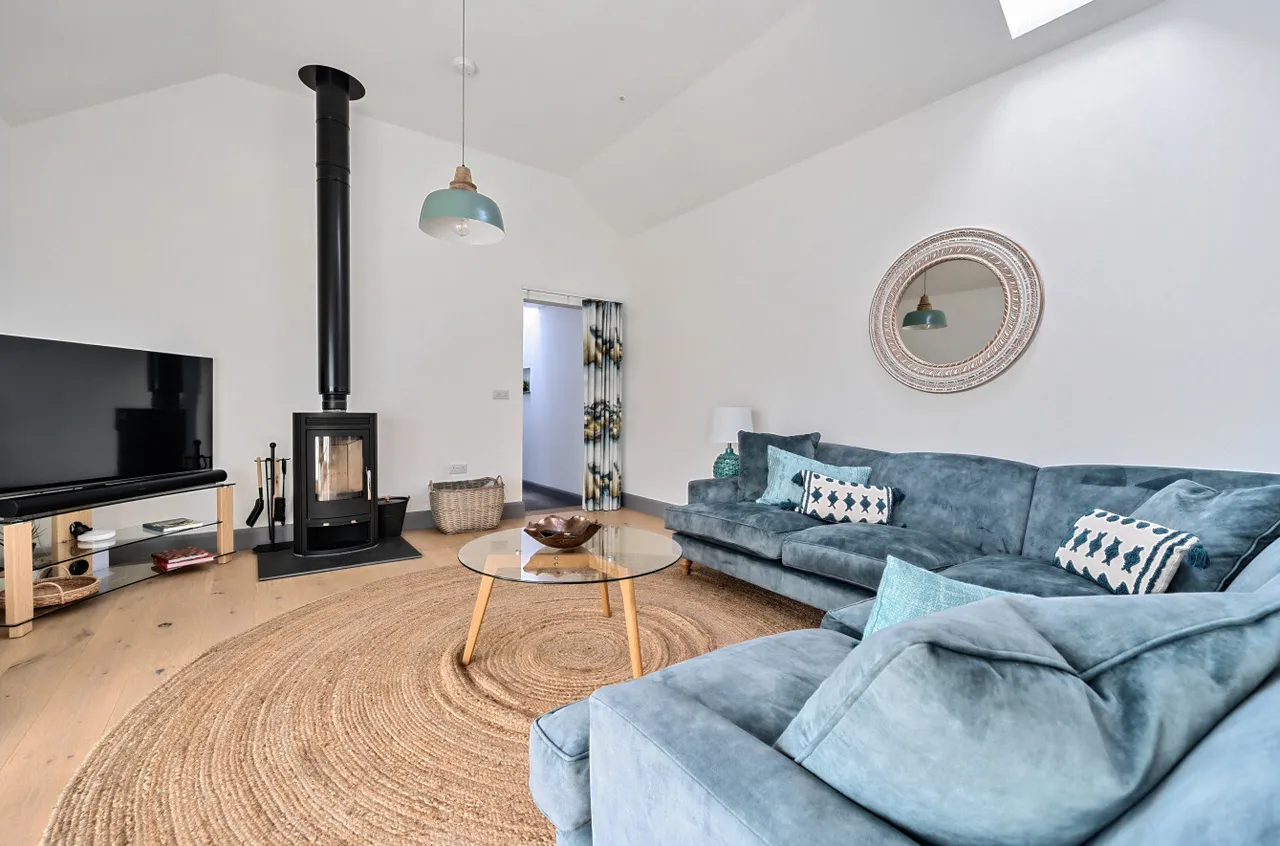 Coswinsawsin Lane, Carnhell Green, Camborne, Cornwall, TR14 0LW, photo 7