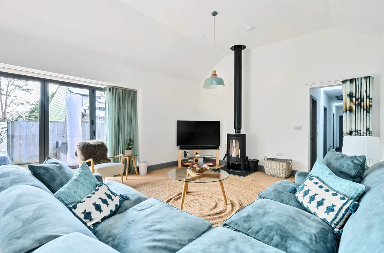 Coswinsawsin Lane, Carnhell Green, Camborne, Cornwall, TR14 0LW, photo 11