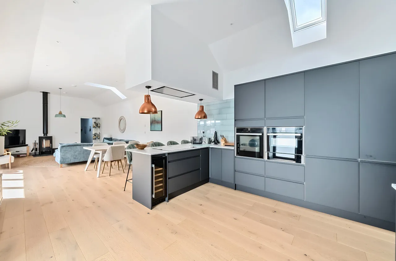 Coswinsawsin Lane, Carnhell Green, Camborne, Cornwall, TR14 0LW, photo 2