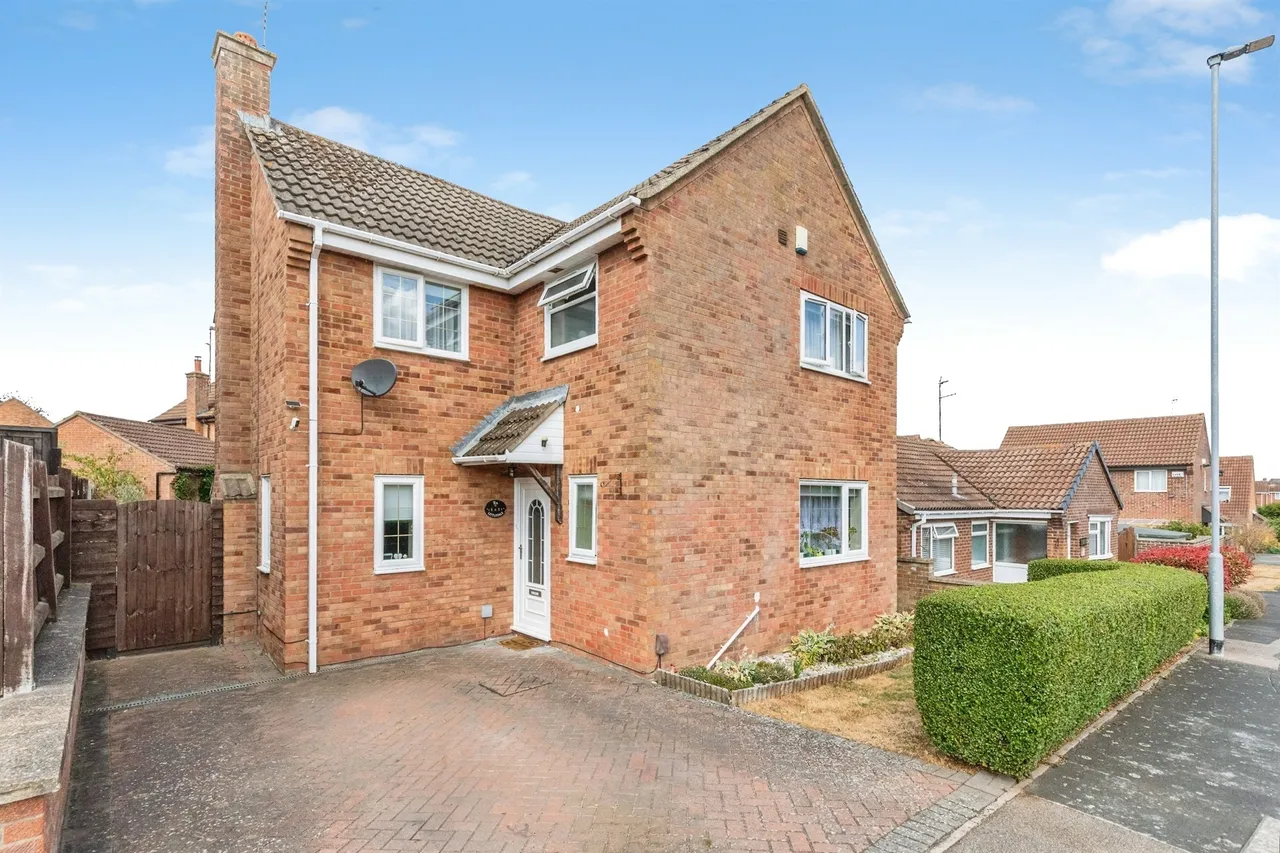 4 bed house for sale — Littledale, Wellingborough