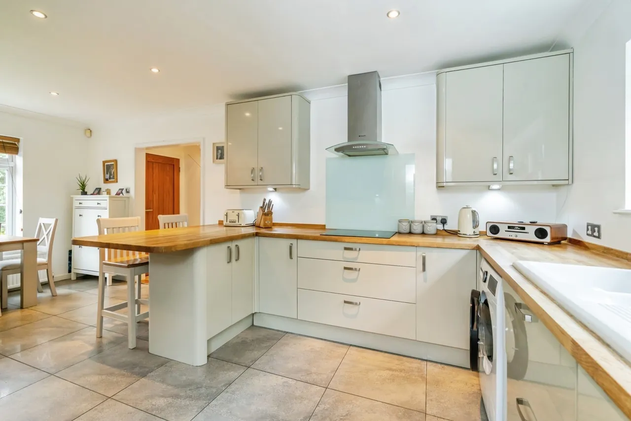 Grange Court, Bognor Regis, PO21, photo 2