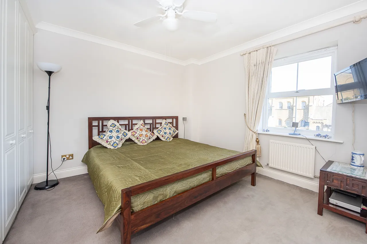 Clearwater Place, Surbiton, KT6, photo 10