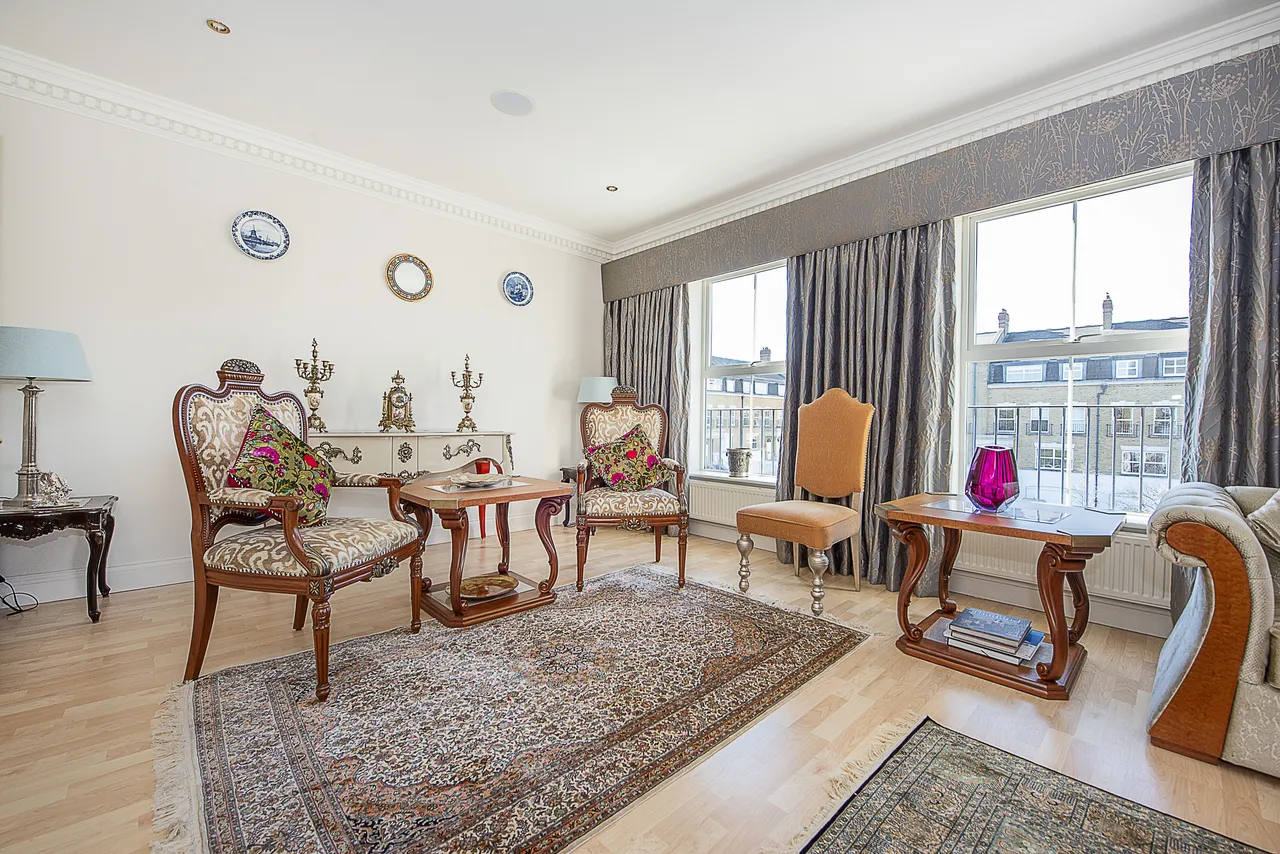 Clearwater Place, Surbiton, KT6, photo 2
