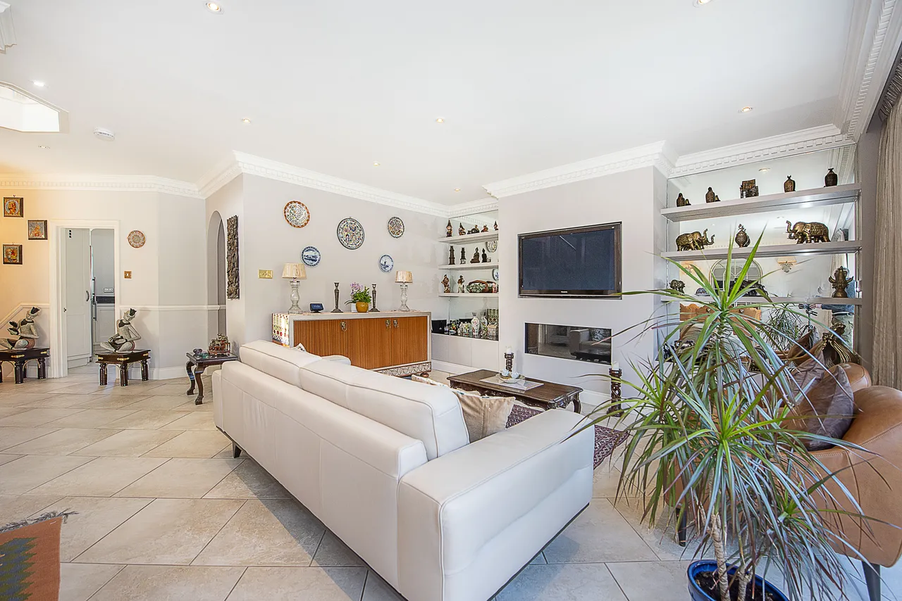 Clearwater Place, Surbiton, KT6, photo 8