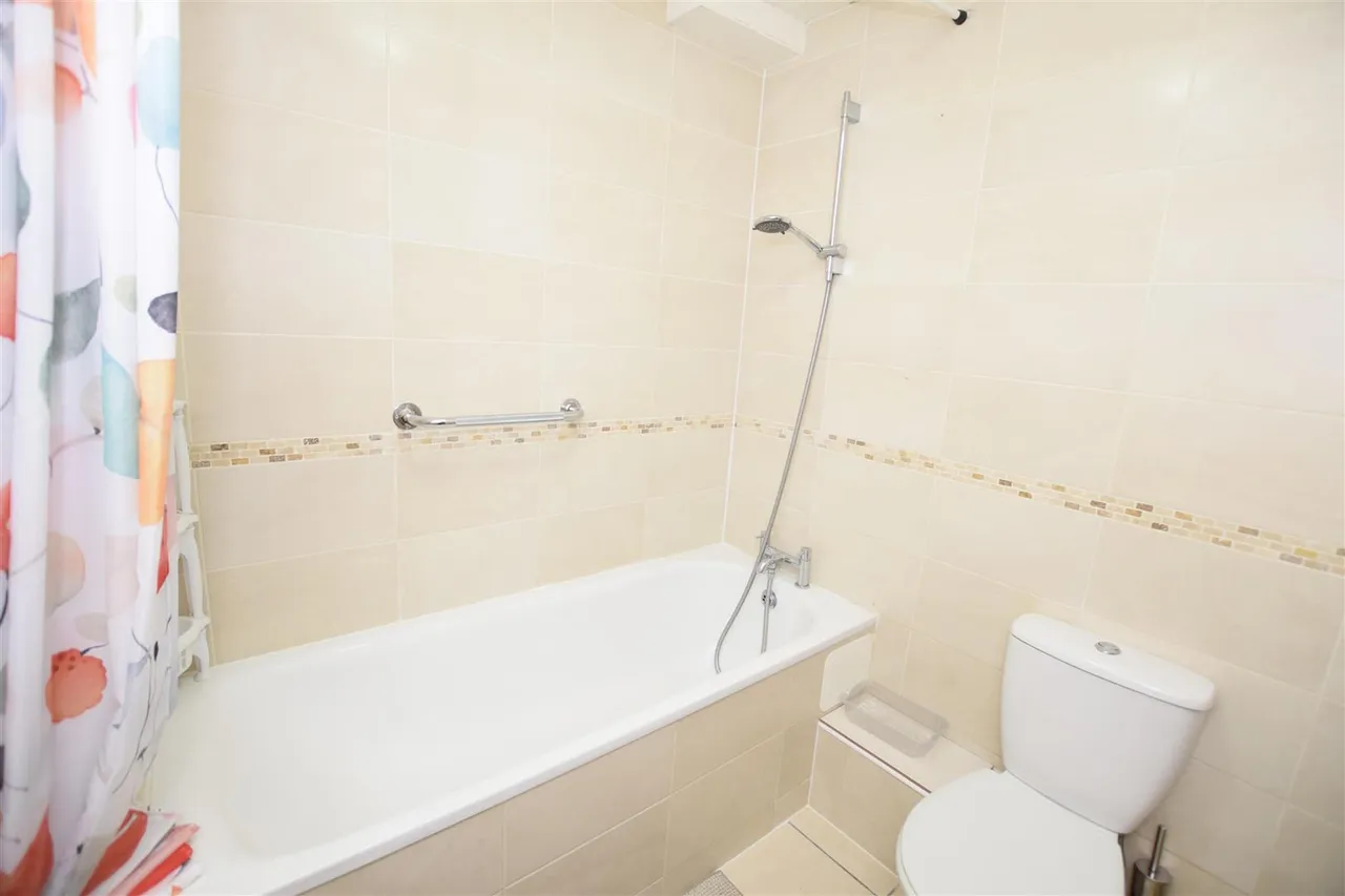 Bridgewater Road, Wembley, HA0, photo 8