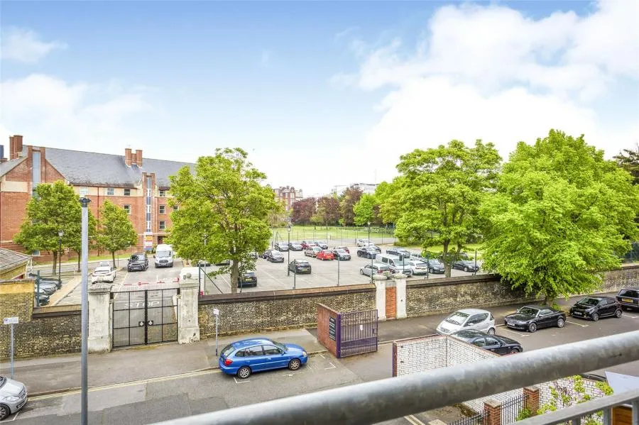 Lion Terrace, Portsmouth, PO1, photo 10