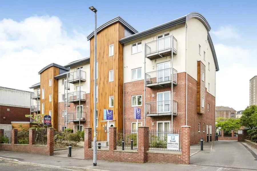 2 bed flat for sale, Lion Terrace, Portsmouth, PO1