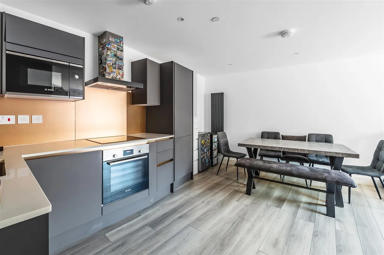 Bridge Street, Leatherhead, KT22, photo 11