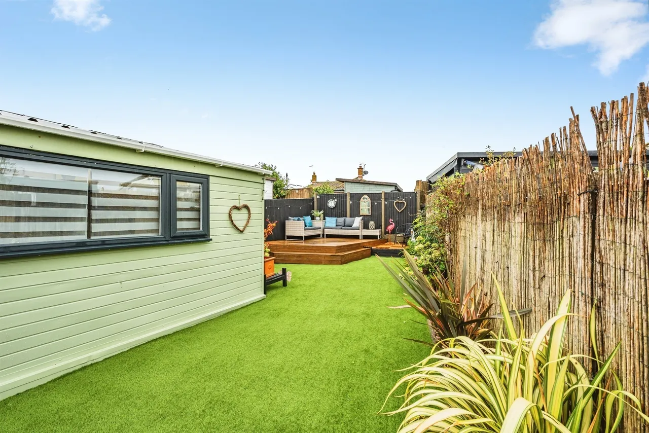 Innings Drive, Pevensey Bay, BN24, photo 17