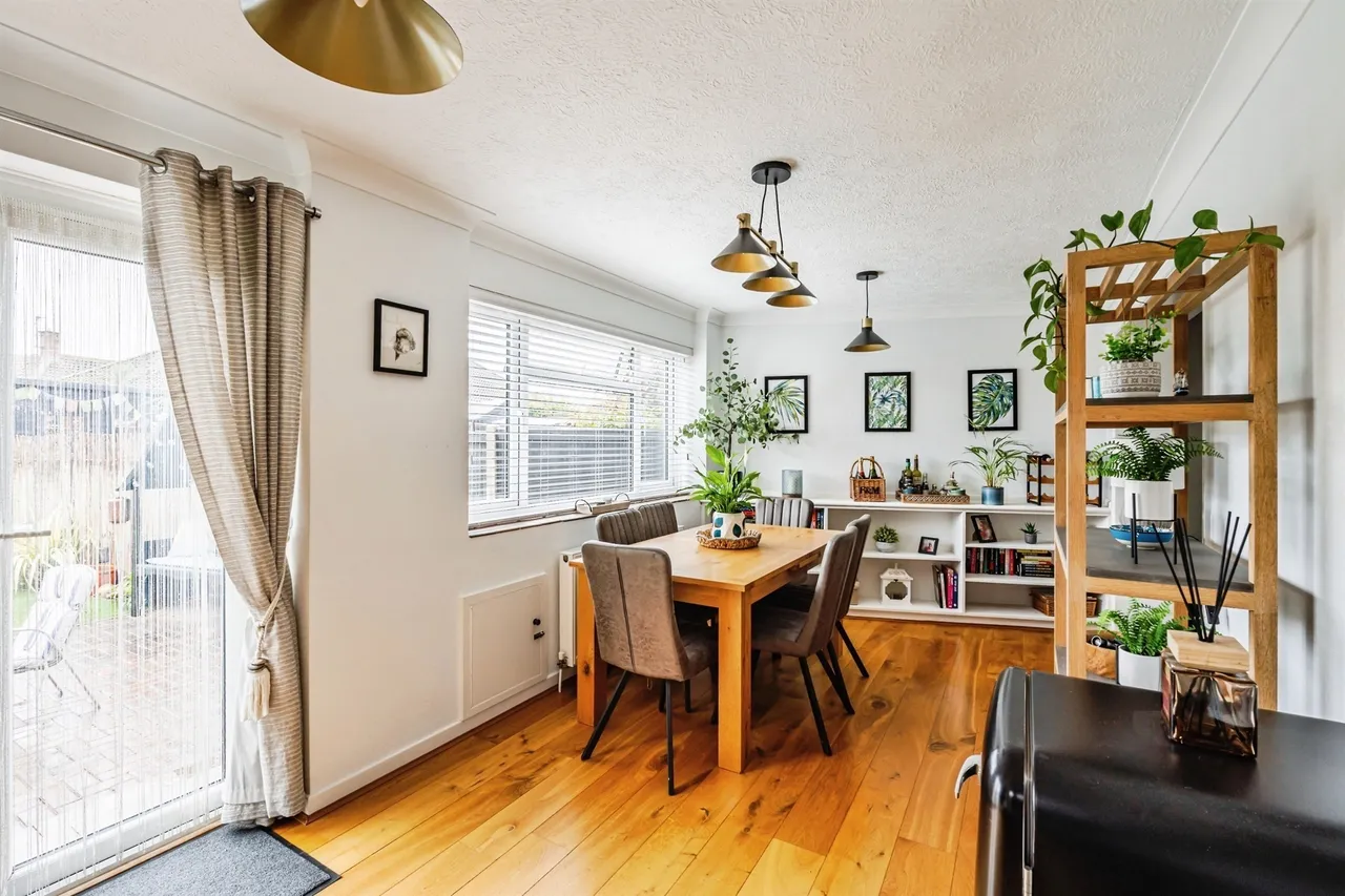 Innings Drive, Pevensey Bay, BN24, photo 5