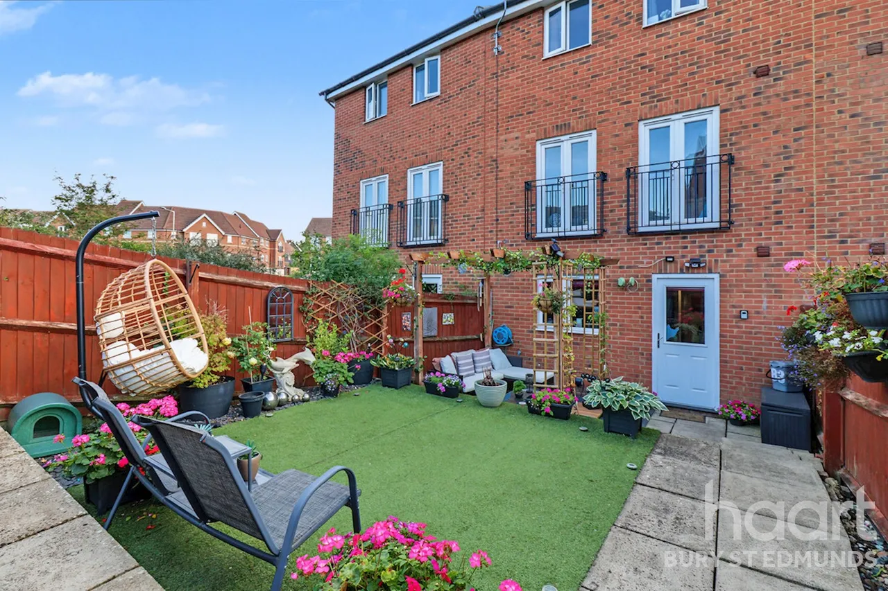 Phoenix Way, Stowmarket, IP14, photo 18