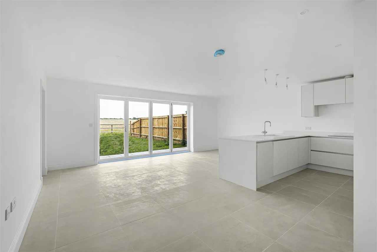 Old Mead Road, Henham, CM22, photo 2