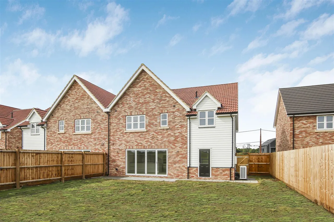 Old Mead Road, Henham, CM22, photo 19