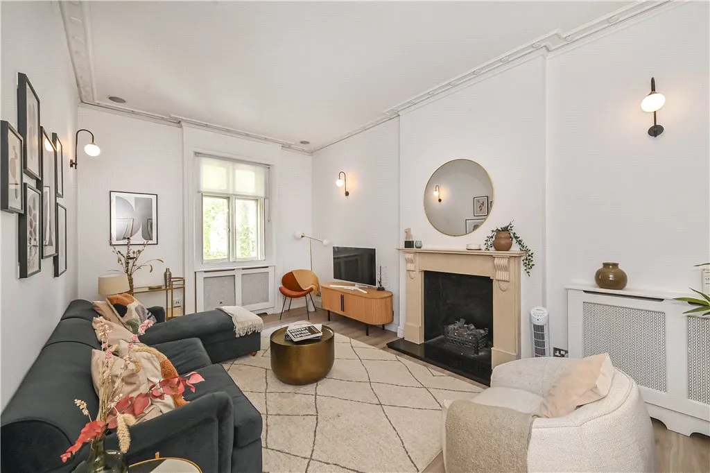 Sussex Gardens, London, W2 2, photo 15