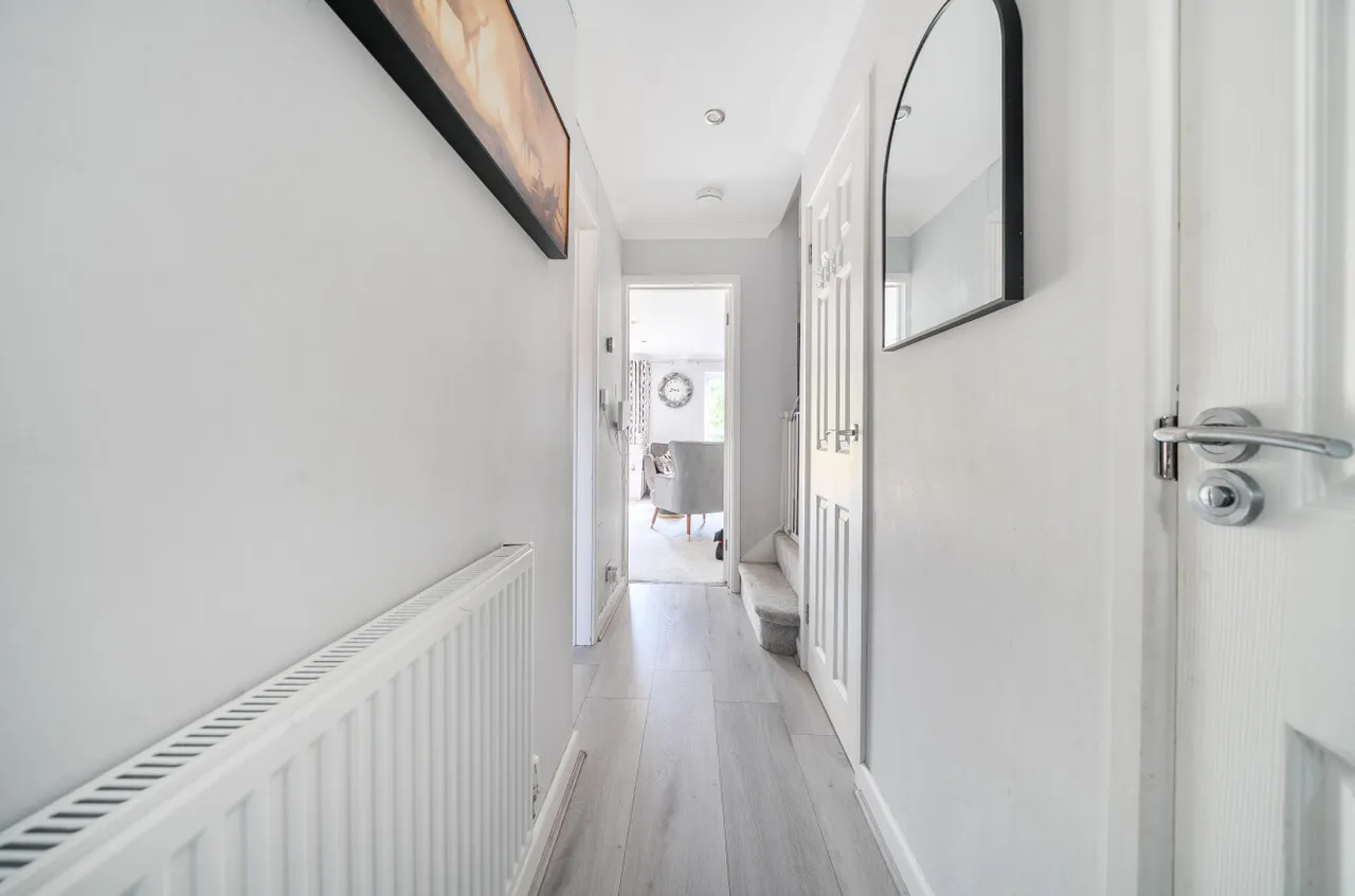Miller Road, Guildford, GU4, photo 4