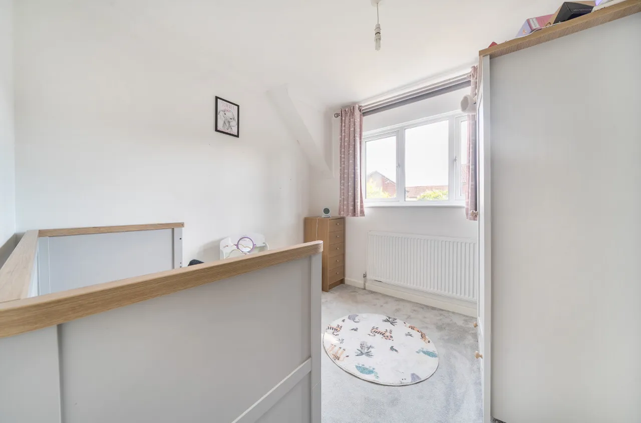 Miller Road, Guildford, GU4, photo 15