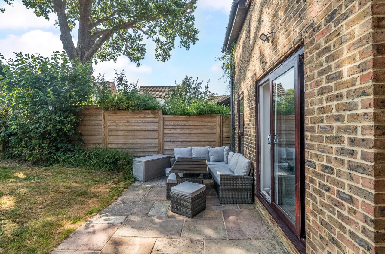 Miller Road, Guildford, GU4, photo 6